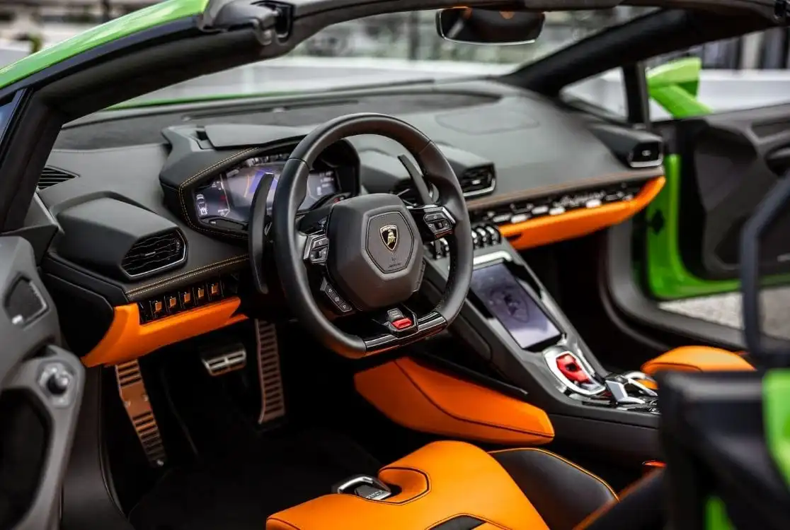 Lamborghini Hurucan Verde Luxury Car Rental